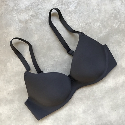 女聚拢无钢圈内衣文胸