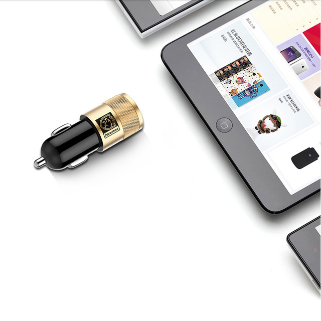 多功能车载充电器