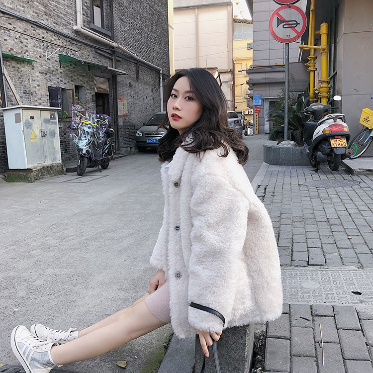 羊羔绒皮毛一体外套