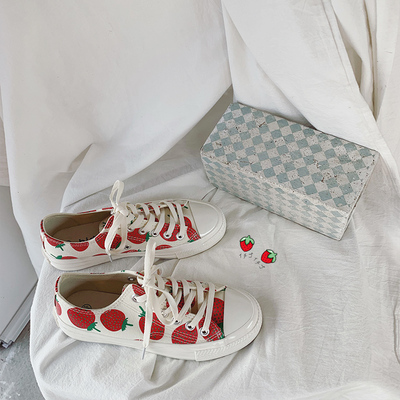 百搭复古草莓帆布鞋