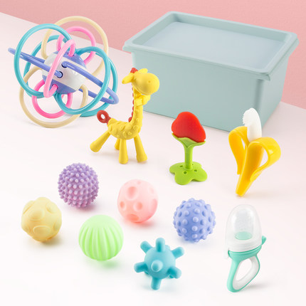 宝宝益智软胶手抓球玩具