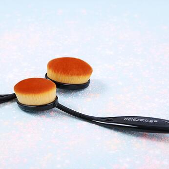 化妆刷修容粉底刷